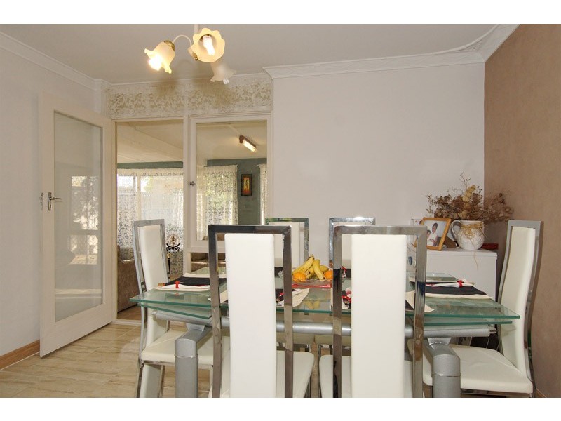 12 Clovelly Crescent, Lynwood WA 6147