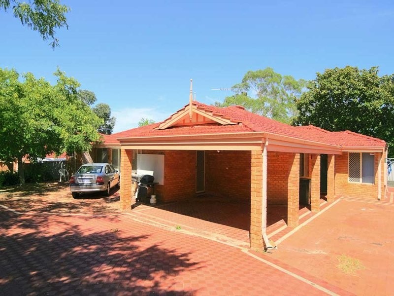 2/28 Hill View Tce, St James WA 6102