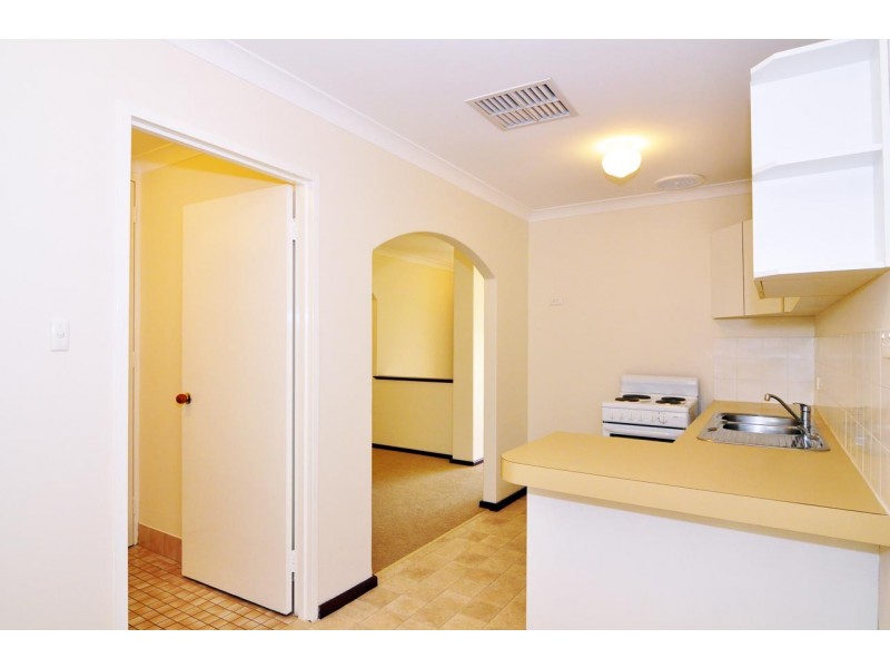 1/14 Bedford Street, Bentley WA 6102