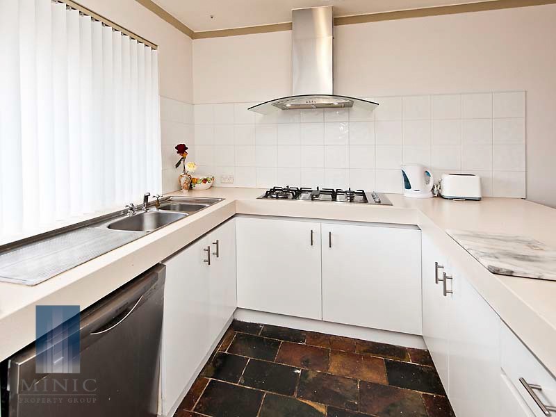 10 Mercer Road, Riverton WA 6148