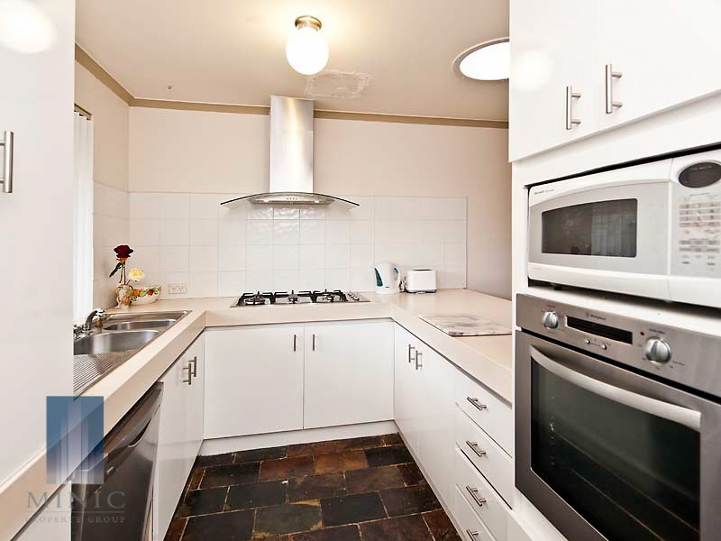 10 Mercer Road, Riverton WA 6148