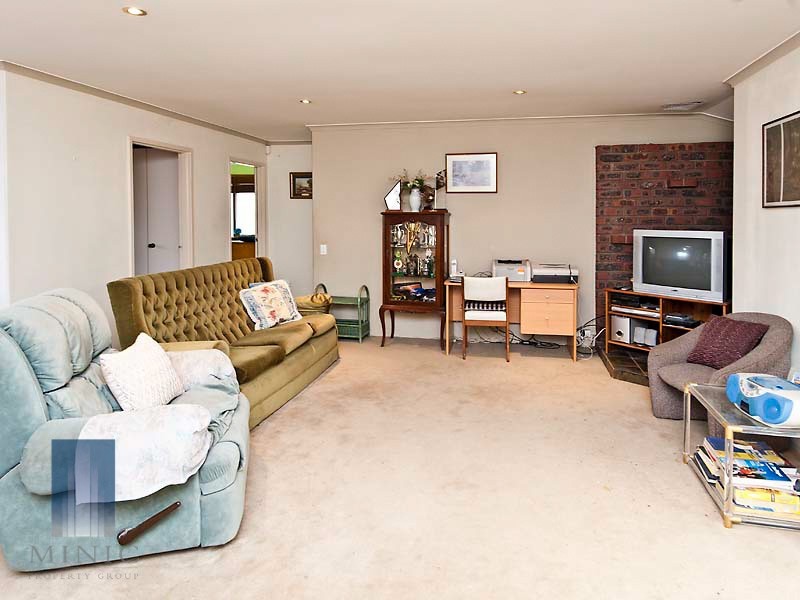 10 Mercer Road, Riverton WA 6148