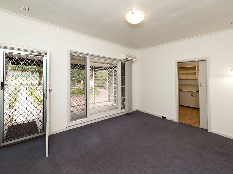 118 Walpole Street, Bentley WA 6102