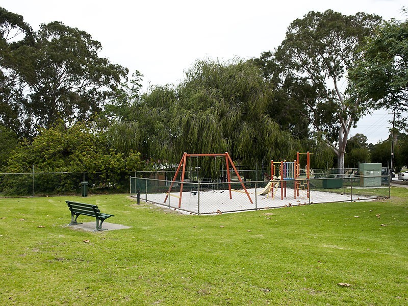 118 Walpole Street, Bentley WA 6102