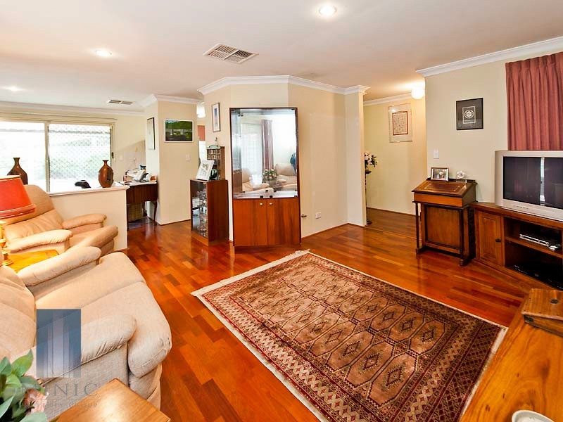 13 Grayson Court, Wilson WA 6107