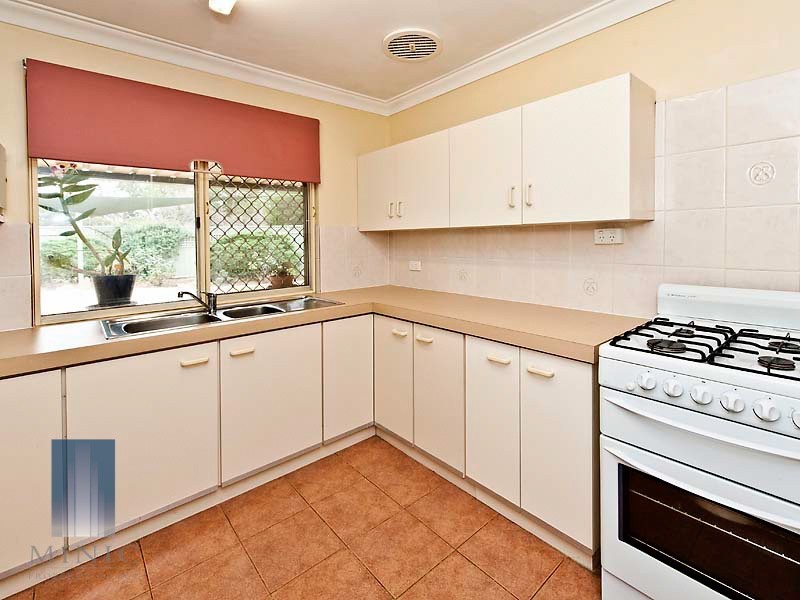 13 Grayson Court, Wilson WA 6107