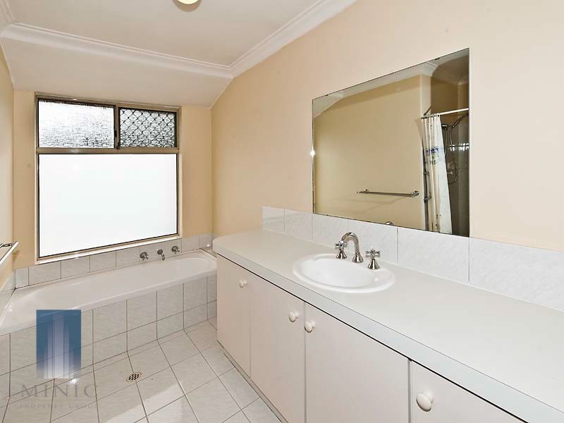 13 Grayson Court, Wilson WA 6107