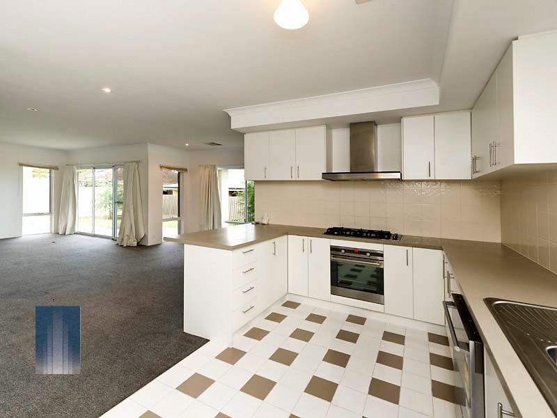 33b Emily Street, St James WA 6102