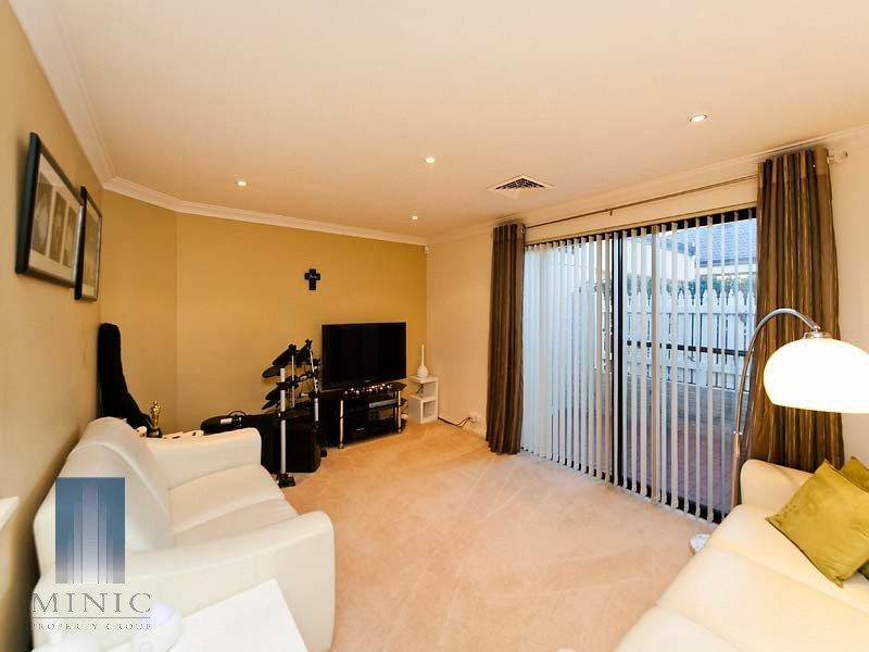 59D Corbel Street, Shelley WA 6148