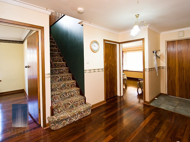 19 Parklands Square, Riverton WA 6148