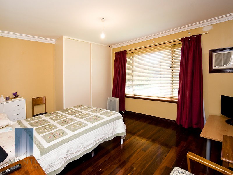 19 Parklands Square, Riverton WA 6148