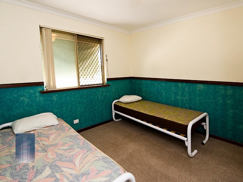 19 Parklands Square, Riverton WA 6148