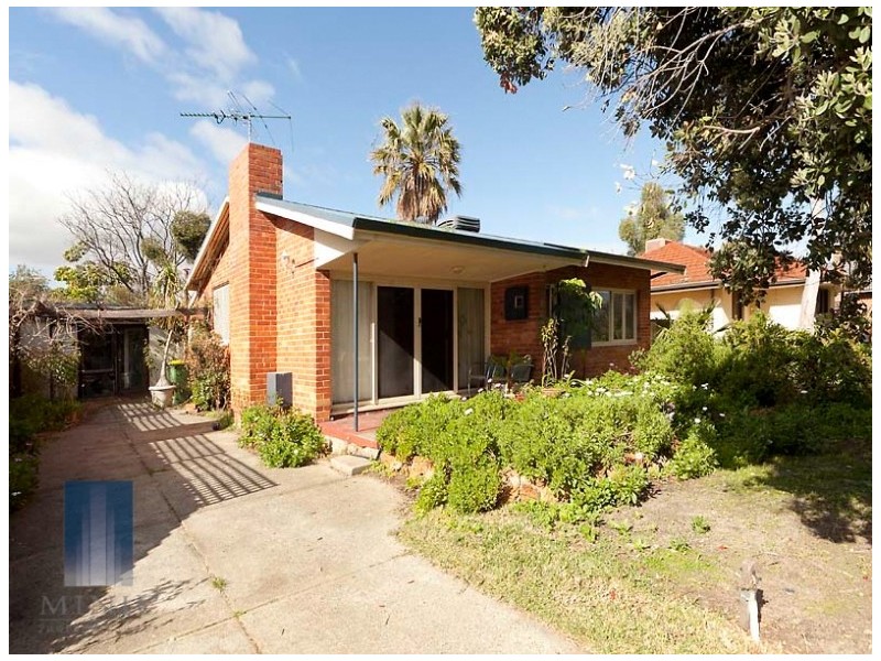 16 Westlake Street, Wilson WA 6107