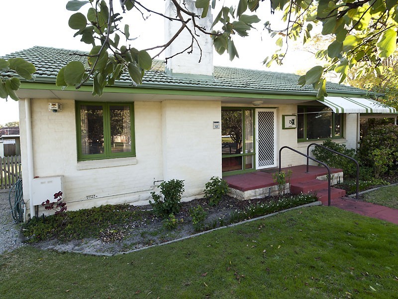 13 Melvin Avenue, Thornlie WA 6108
