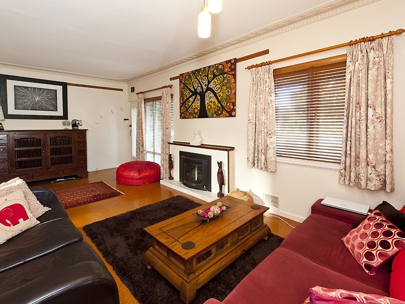 13 Melvin Avenue, Thornlie WA 6108