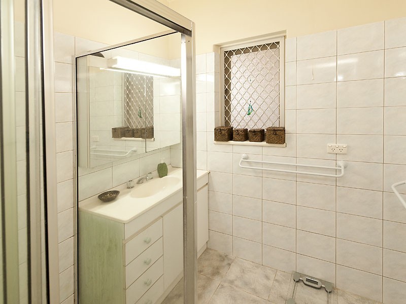 13 Melvin Avenue, Thornlie WA 6108