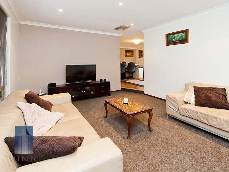 8 Indigo Court, Riverton WA 6148