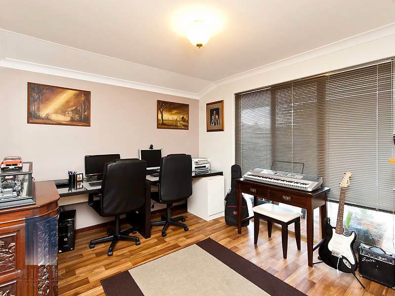 8 Indigo Court, Riverton WA 6148