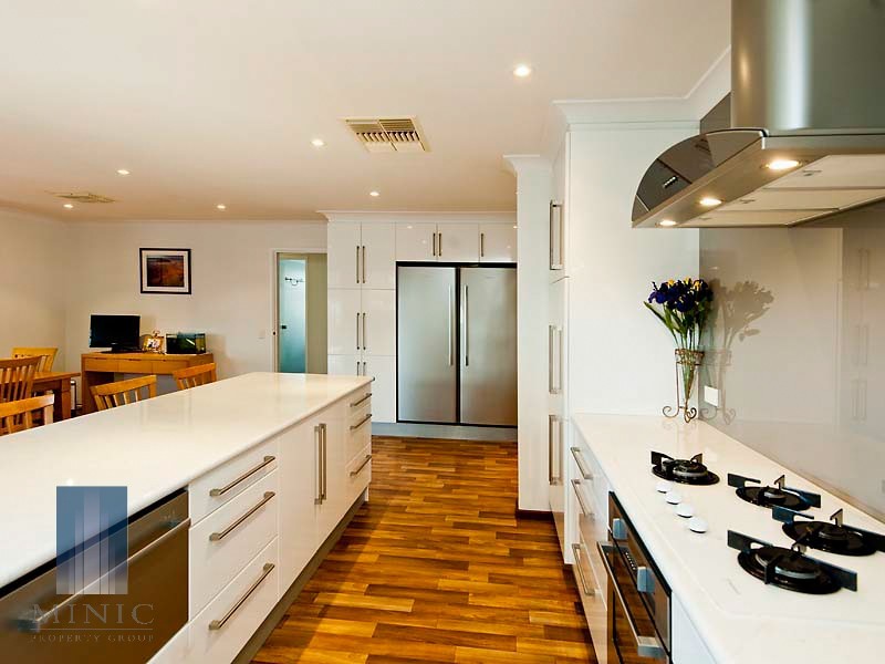 8 Indigo Court, Riverton WA 6148