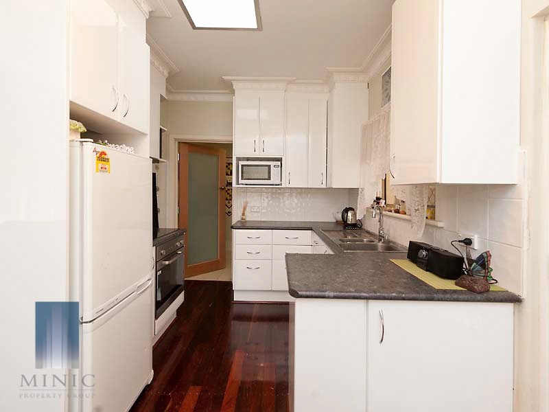 68 Armstrong Road, Wilson WA 6107