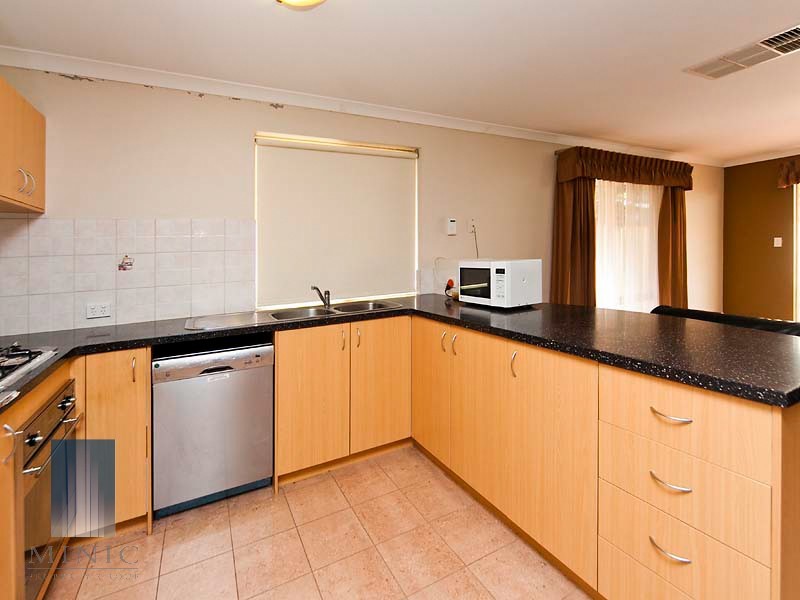 1/28 Hooson Way, Wilson WA 6107