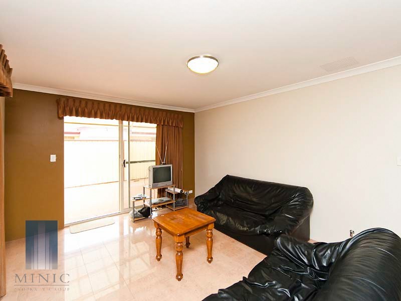 1/28 Hooson Way, Wilson WA 6107