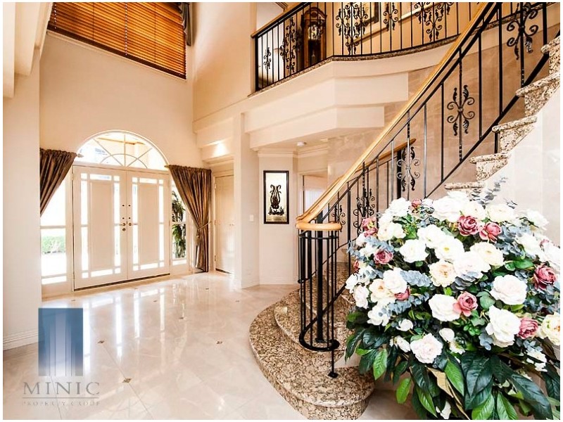 14 Crossman Pass, Salter Point WA 6152