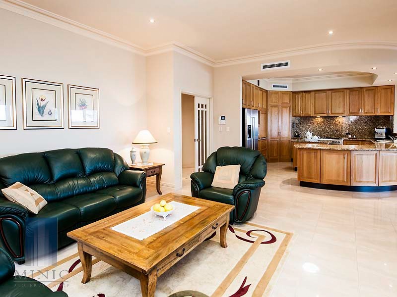 14 Crossman Pass, Salter Point WA 6152