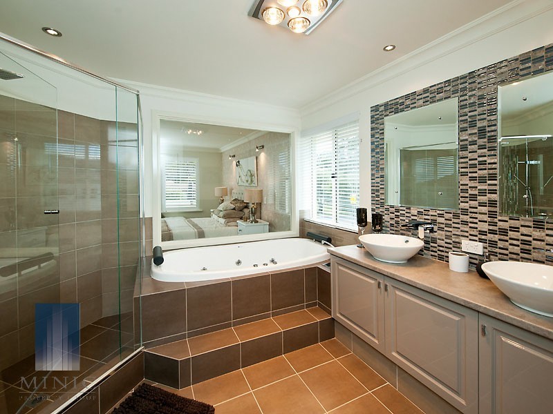 26 Mount Henry Road, Salter Point WA 6152