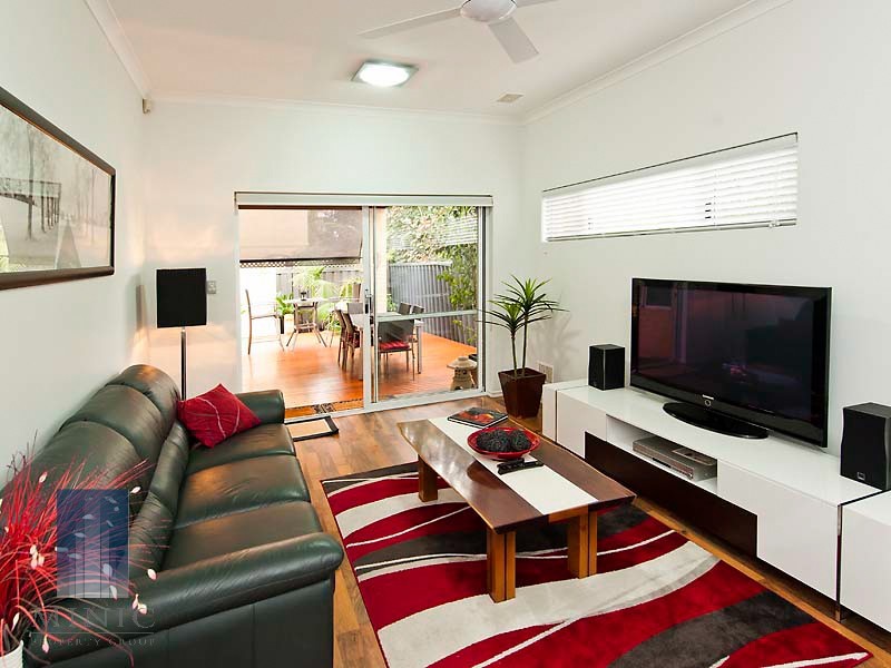 252C Corinthian Road East, Riverton WA 6148