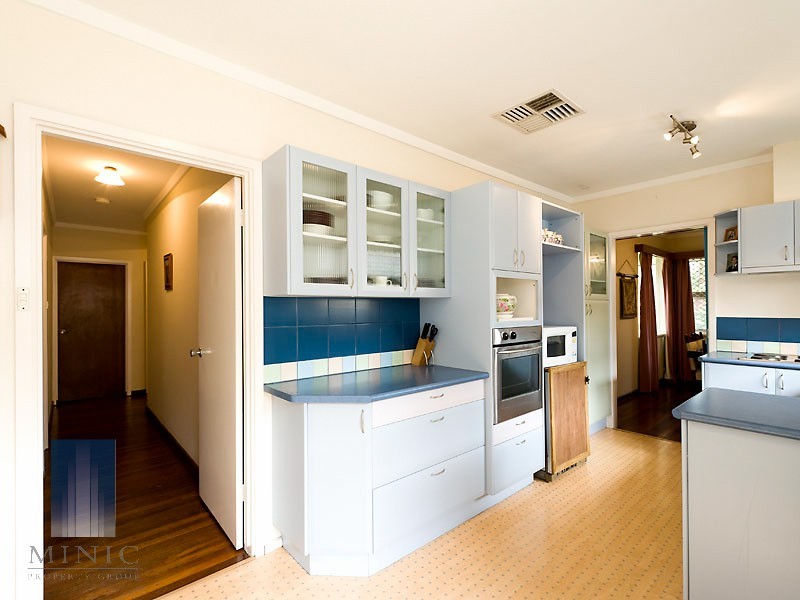 7 Opal Place, Riverton WA 6148