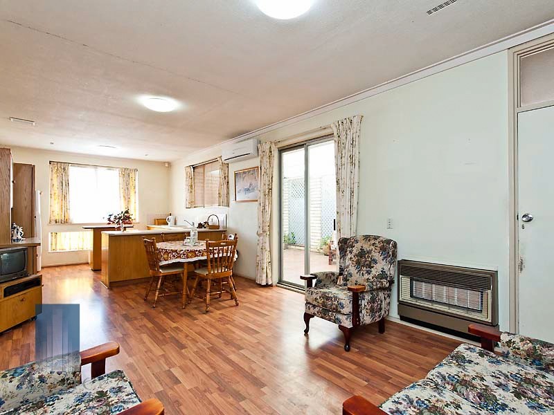 15 Barber Place, Riverton WA 6148