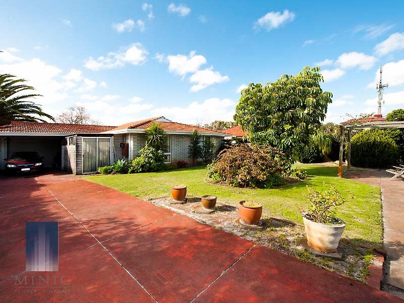 15 Barber Place, Riverton WA 6148