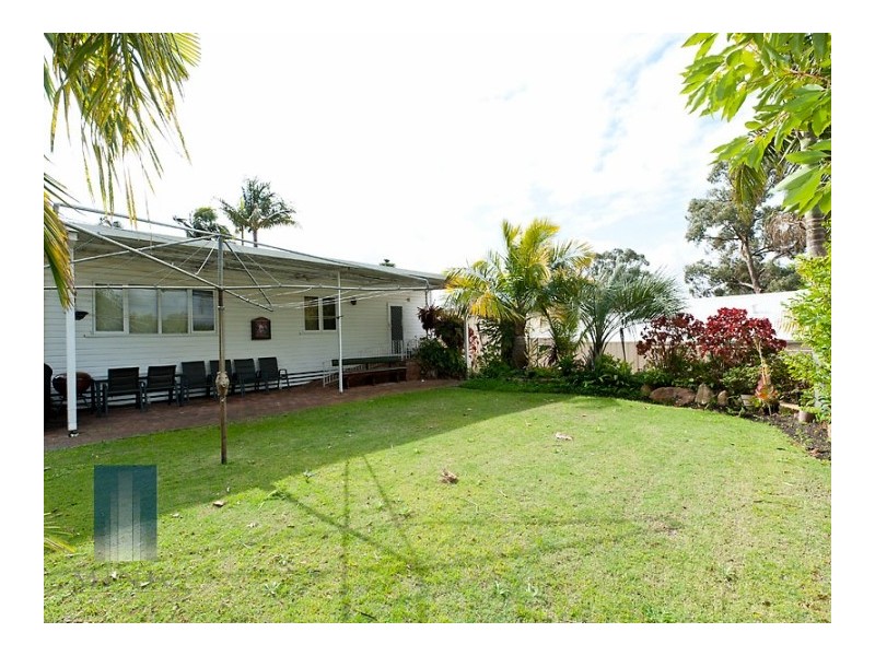 22 Teaguer Street, Wilson WA 6107