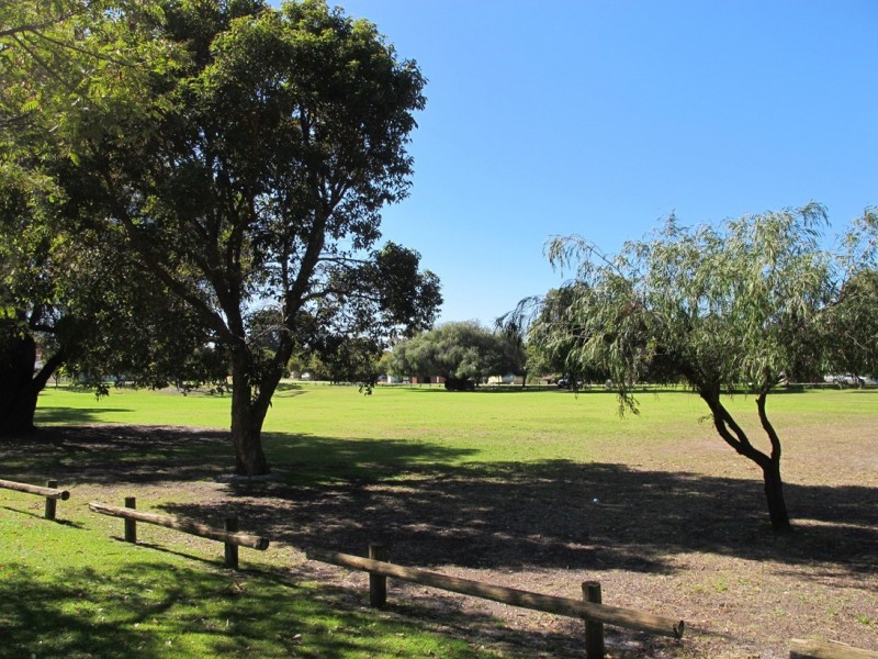 26 Abbott Way, Wilson WA 6107