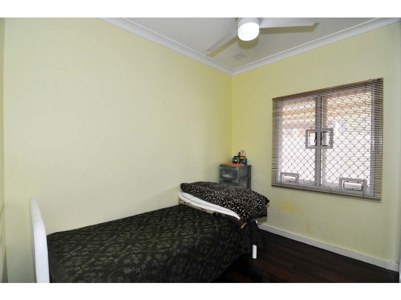 4 Parkhill Way, Wilson WA 6107