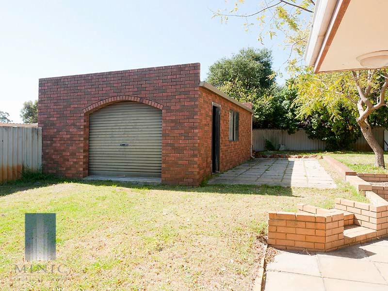 32 Woodmore Road, Langford WA 6147