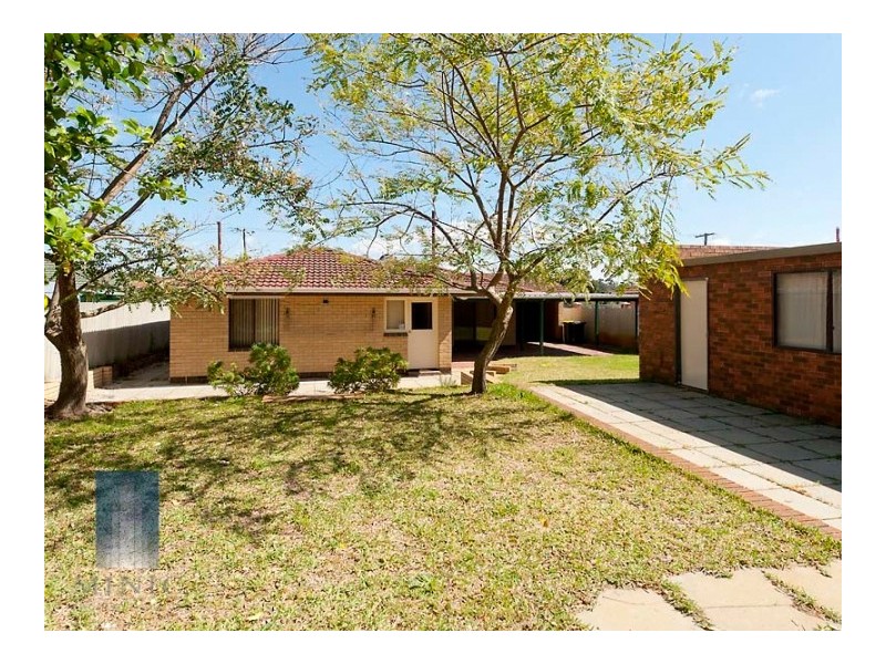 32 Woodmore Road, Langford WA 6147