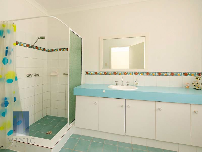 10 Leatherwood Way, Huntingdale WA 6110