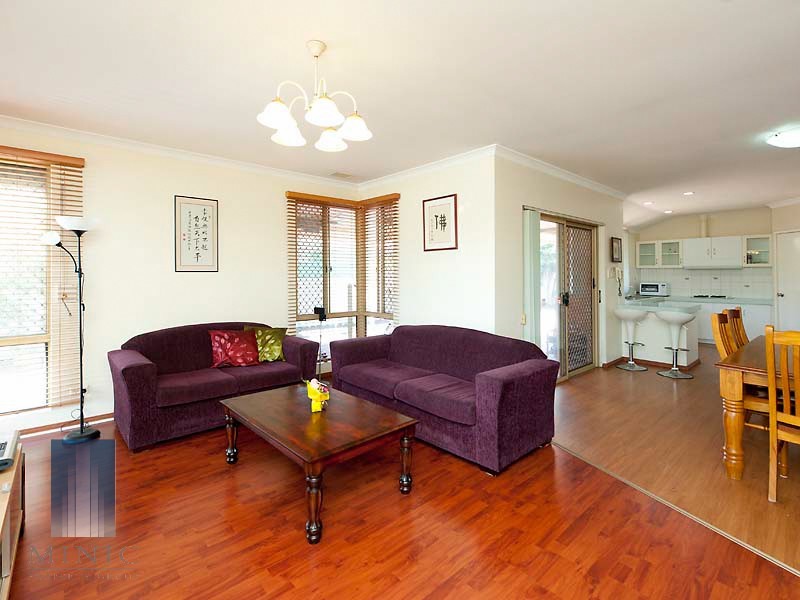 10 Leatherwood Way, Huntingdale WA 6110