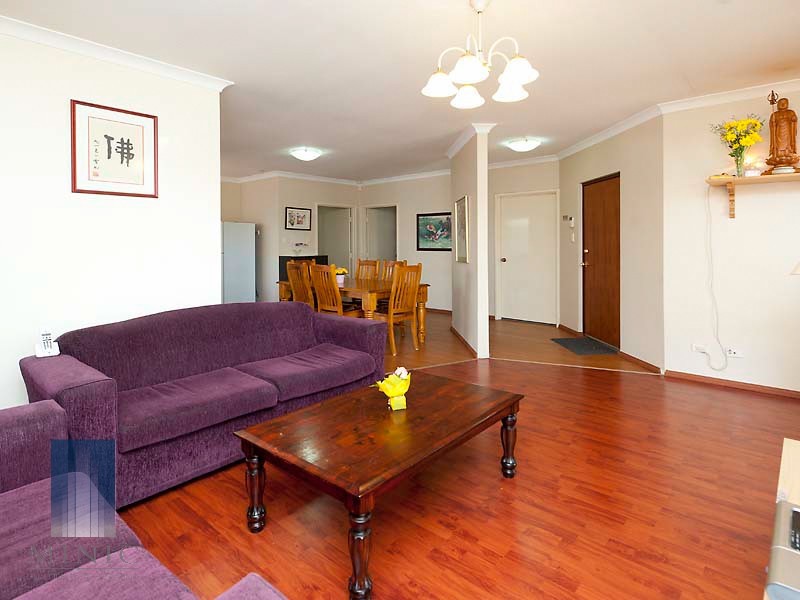 10 Leatherwood Way, Huntingdale WA 6110