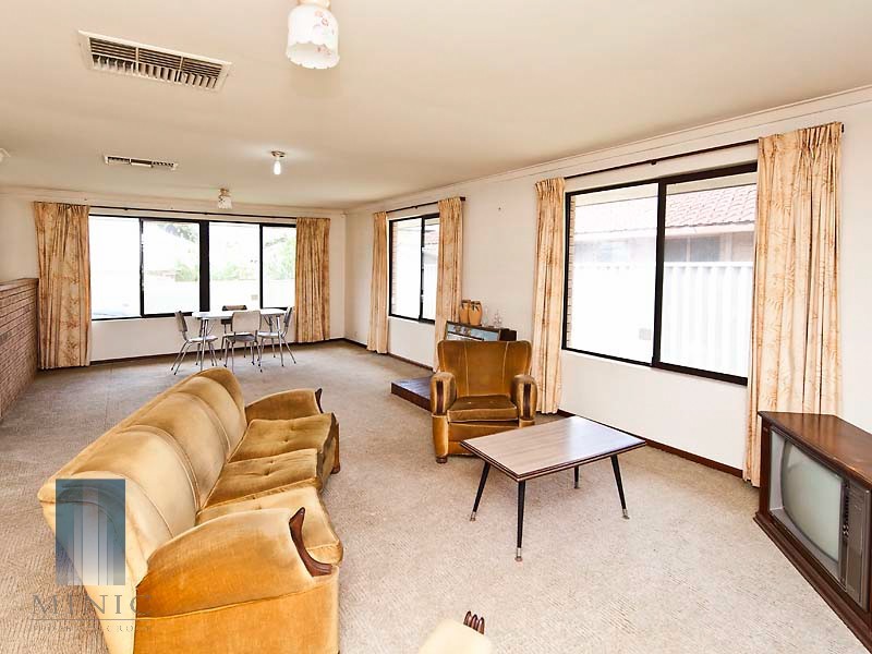 34 Riley Road, Riverton WA 6148