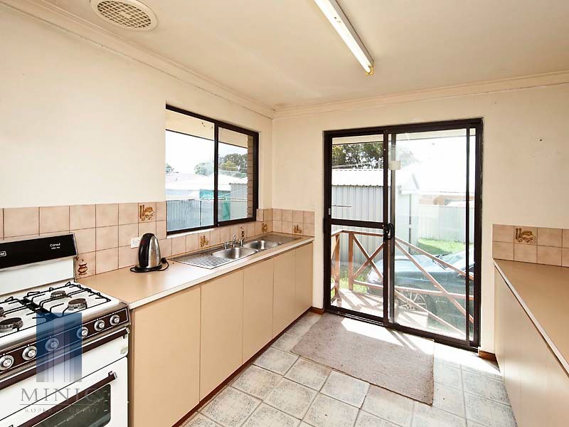 34 Riley Road, Riverton WA 6148