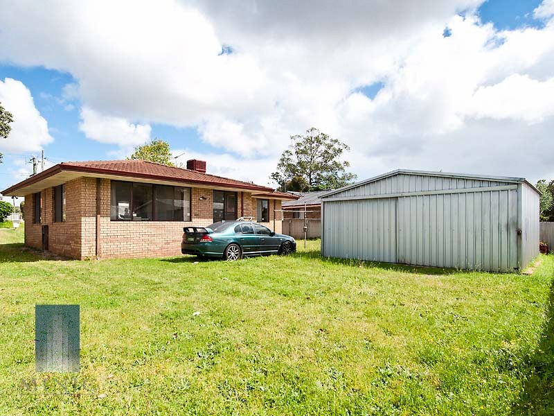 34 Riley Road, Riverton WA 6148
