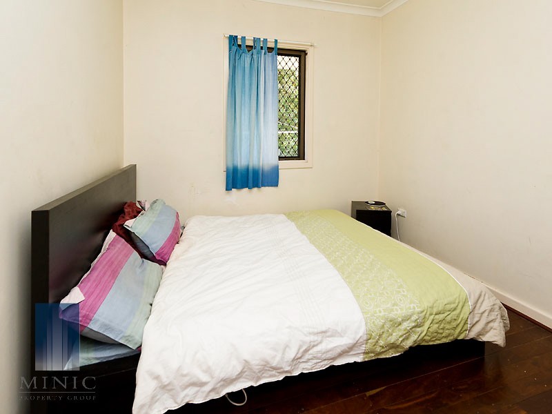 11 Hooson Way, Wilson WA 6107