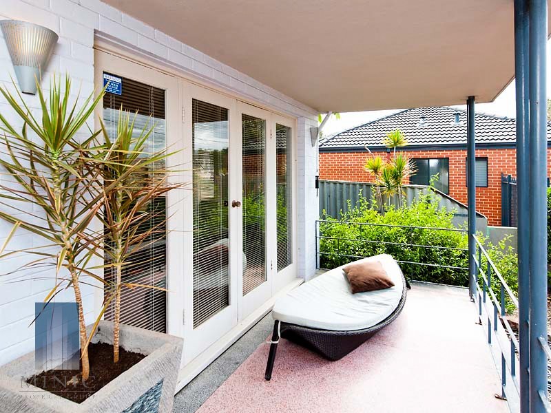 1/65 Walpole Street, St James WA 6102