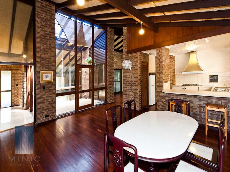 6 Lyal Court, Thornlie WA 6108