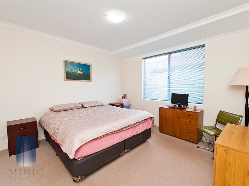 66 Willespie Drive, Pearsall WA 6065