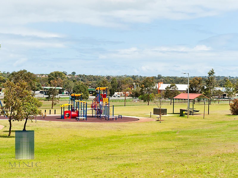 66 Willespie Drive, Pearsall WA 6065