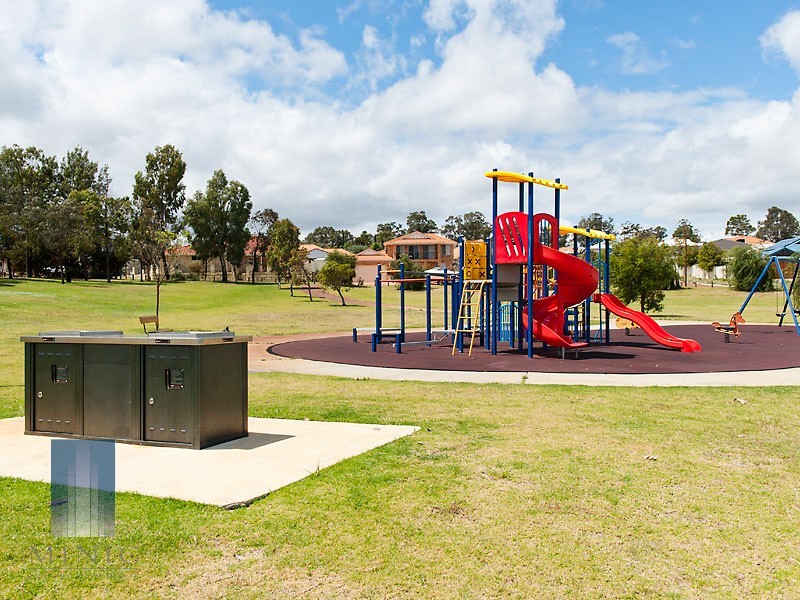 66 Willespie Drive, Pearsall WA 6065